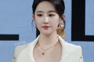 刘亦菲37岁生图惊艳全网，肤若凝脂美神再现